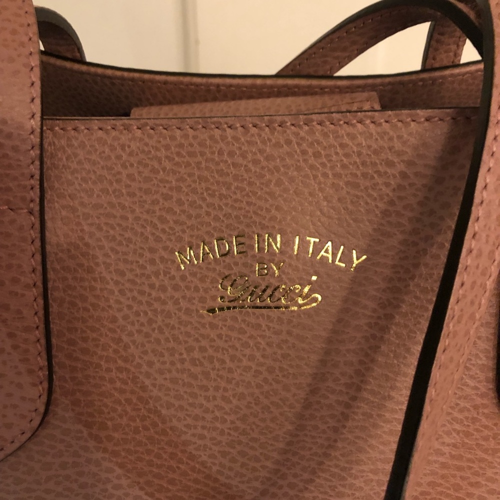 Gucci Swing Leather Tote - Picture 5 of 8